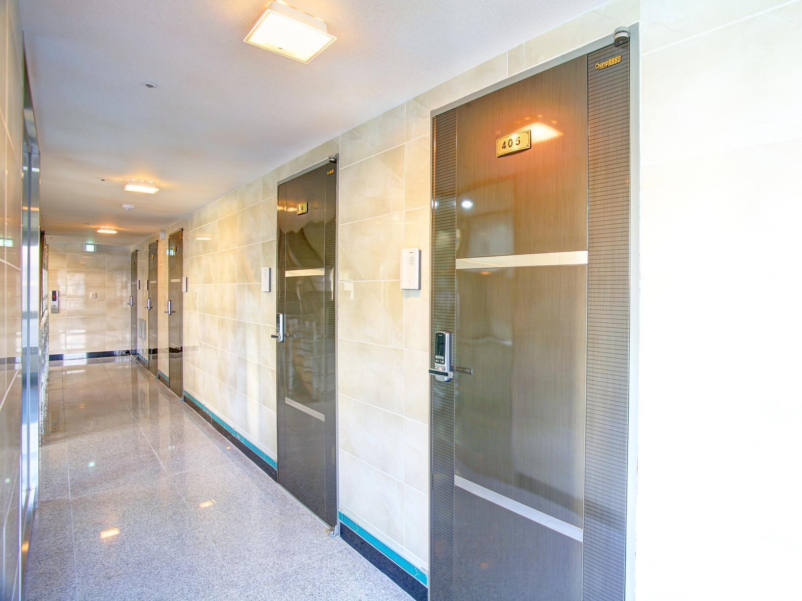 Hostel Kw Gangnam Сеул Экстерьер фото