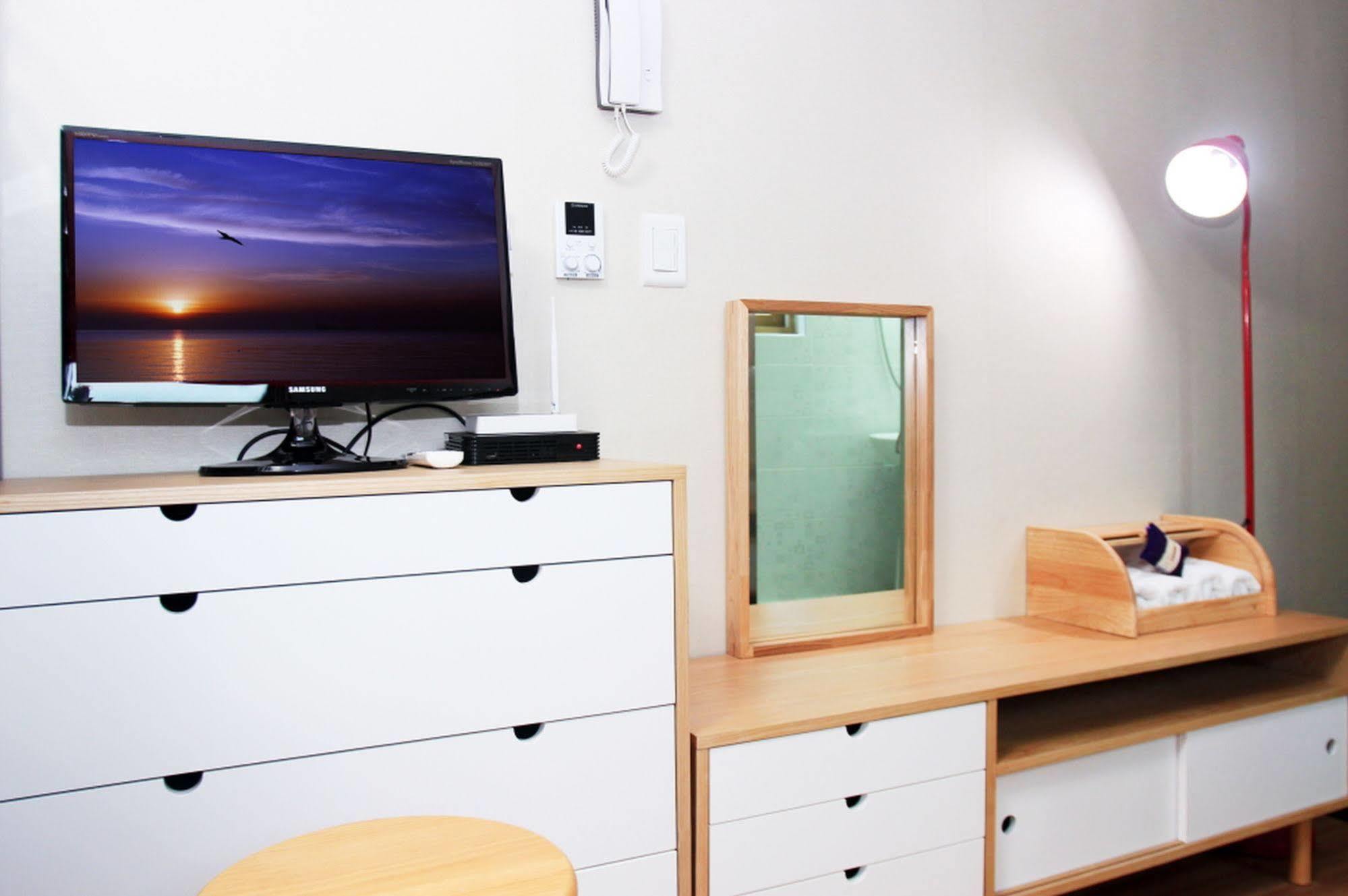 Hostel Kw Gangnam Сеул Экстерьер фото