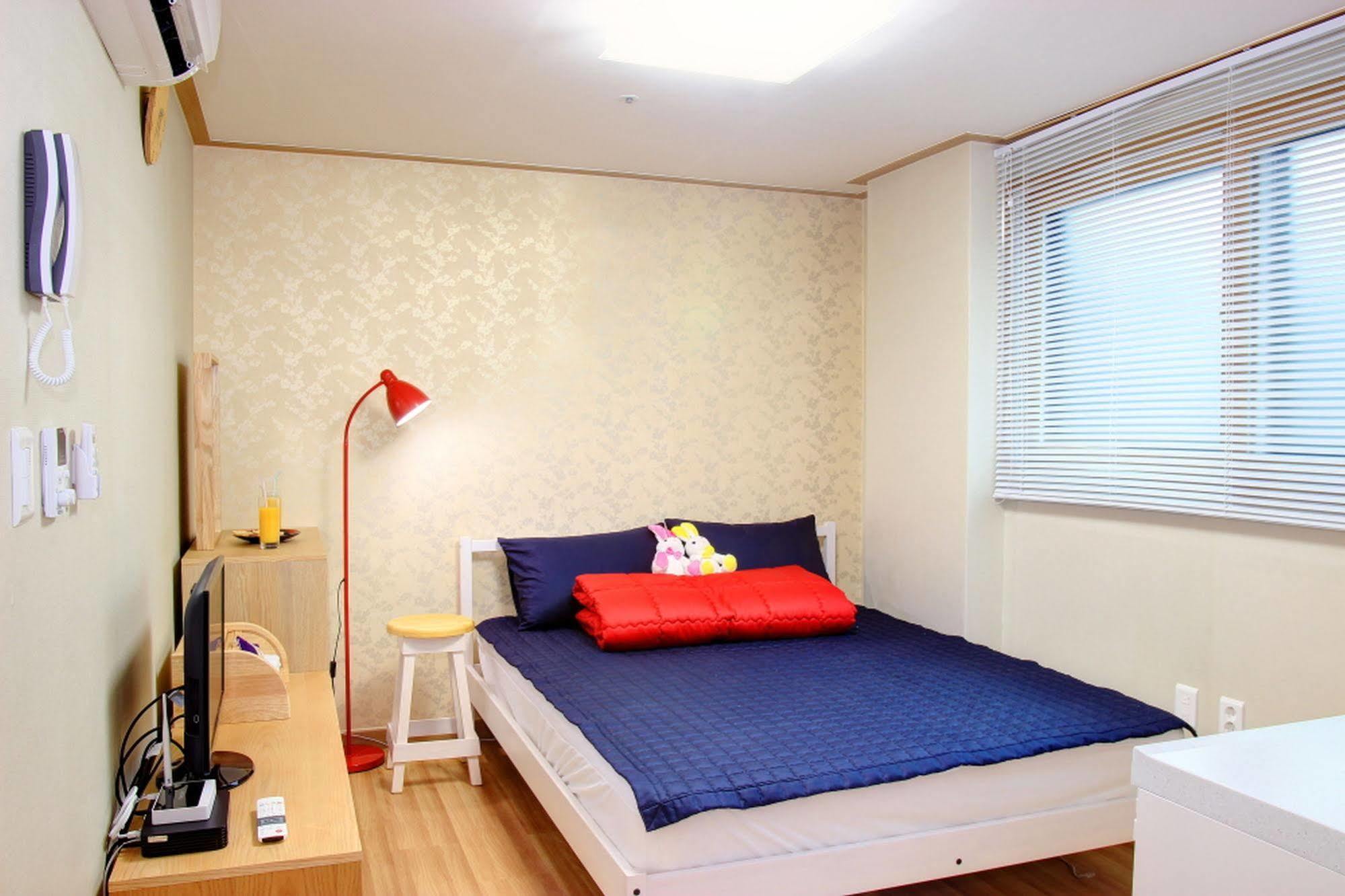 Hostel Kw Gangnam Сеул Экстерьер фото